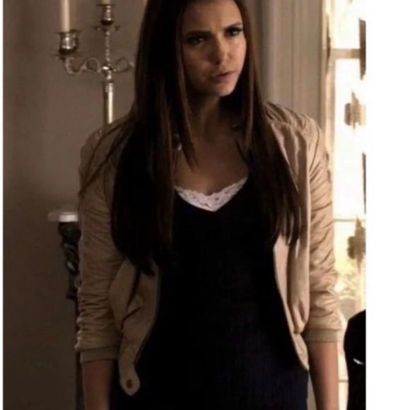 Elena Gilbert’s SA Express Sweater TVD - Picture 1 of 6